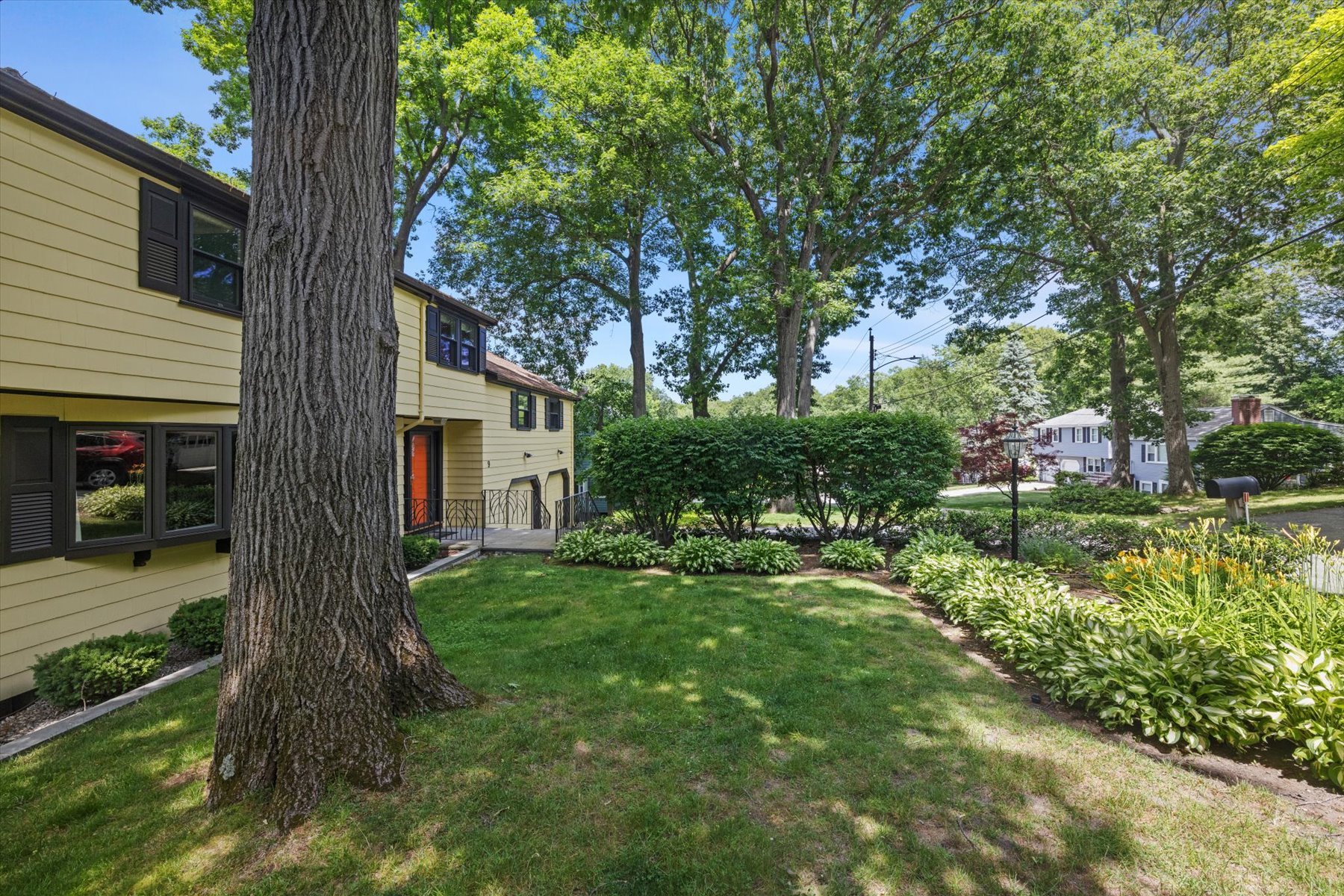 9 Plymouth Road 