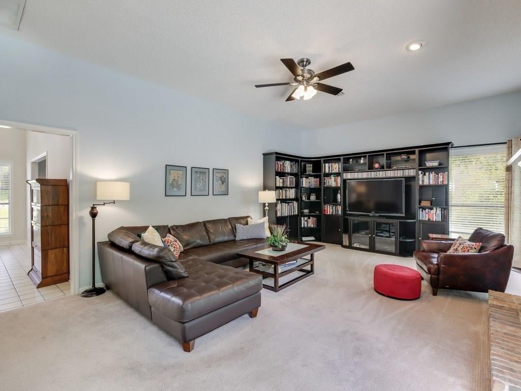 1100 Quaker Ridge Dr