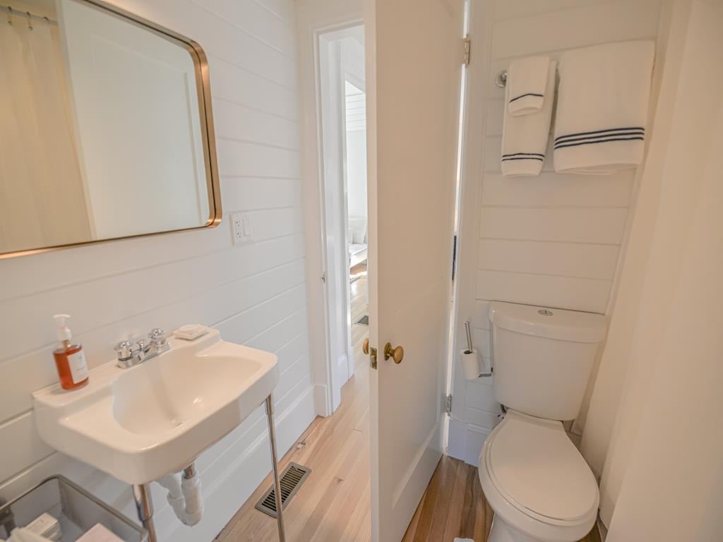 51 West Tisbury Rd