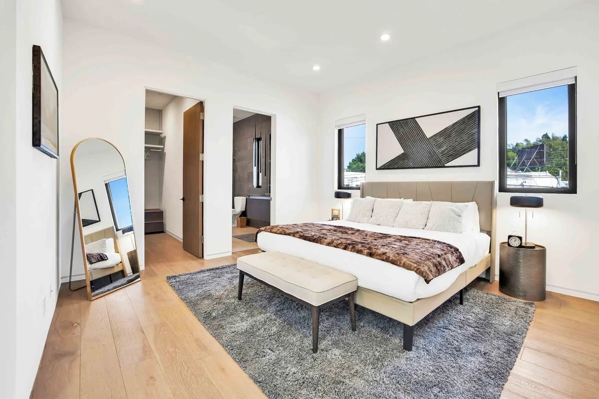 Modern 5BR Home w/Pool – Walk to The Grove & LACMA