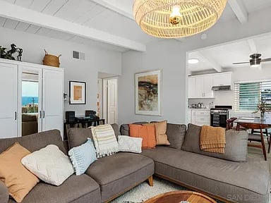 460 Camino Del Mar APT 9