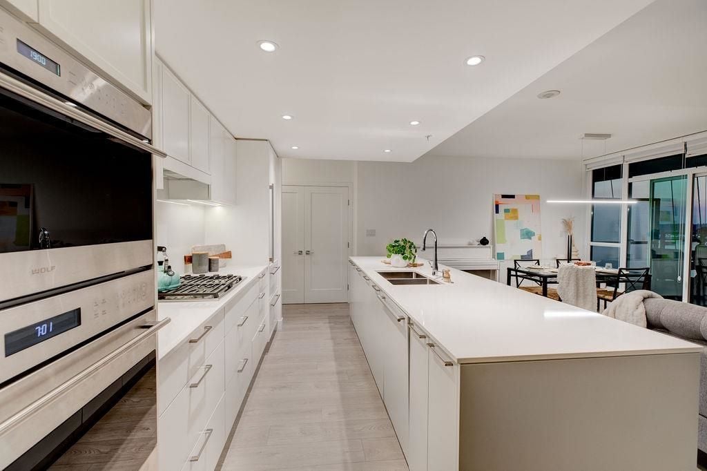 188 E Esplanade, #2205