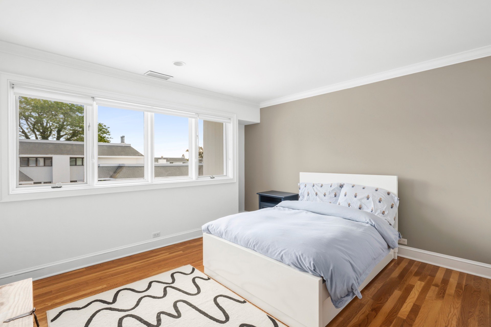 WATERFRONT LIVING AT MECOX LANDING