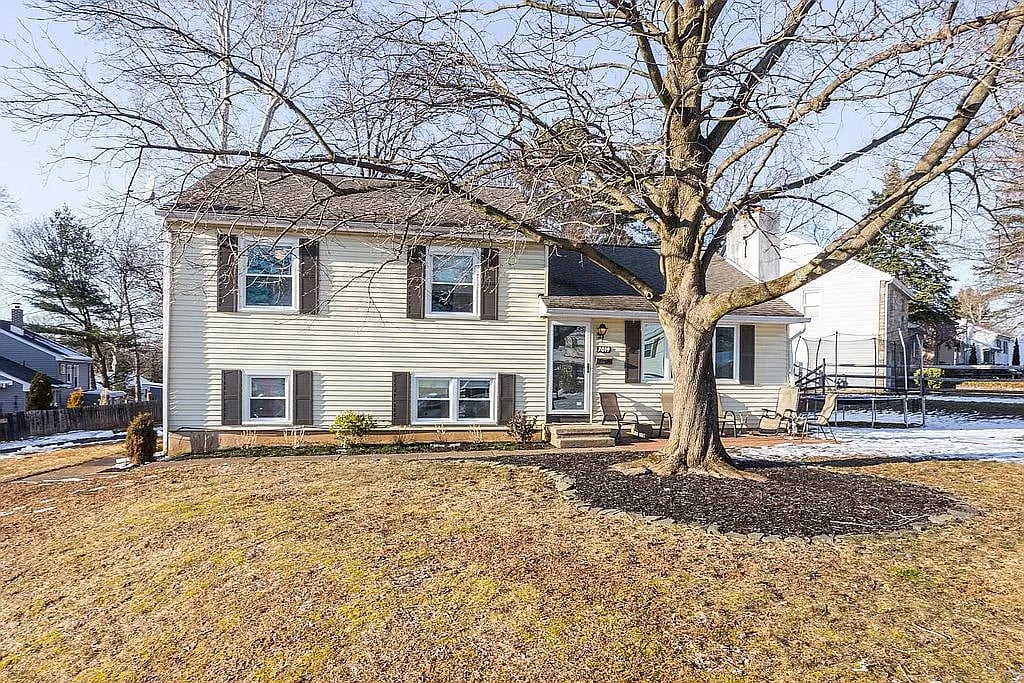 2019 Spring Mill Rd