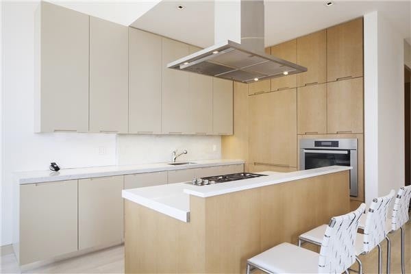  120 East 87th St, #R20A
