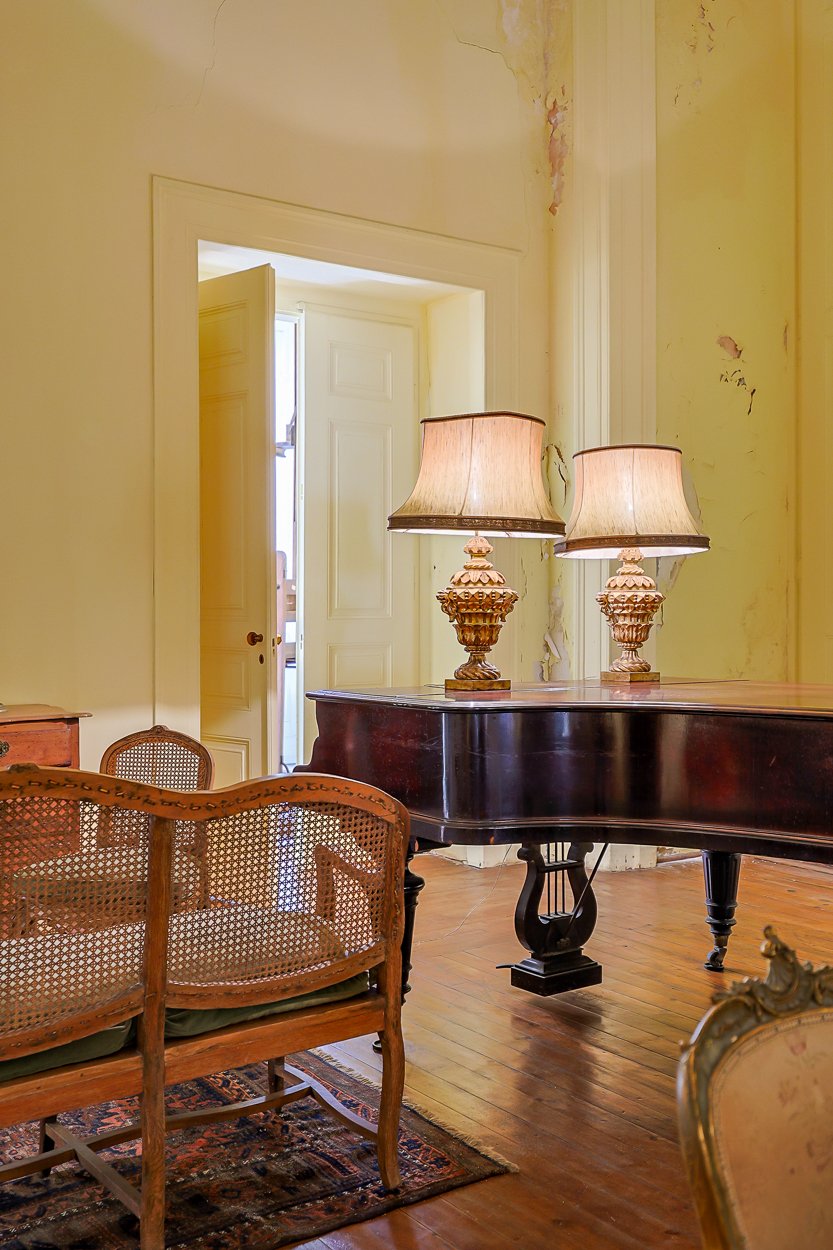 Quinta do Relógio: Historic 19th-Century Waterfront Palacete in Paço de Arcos, Oeiras