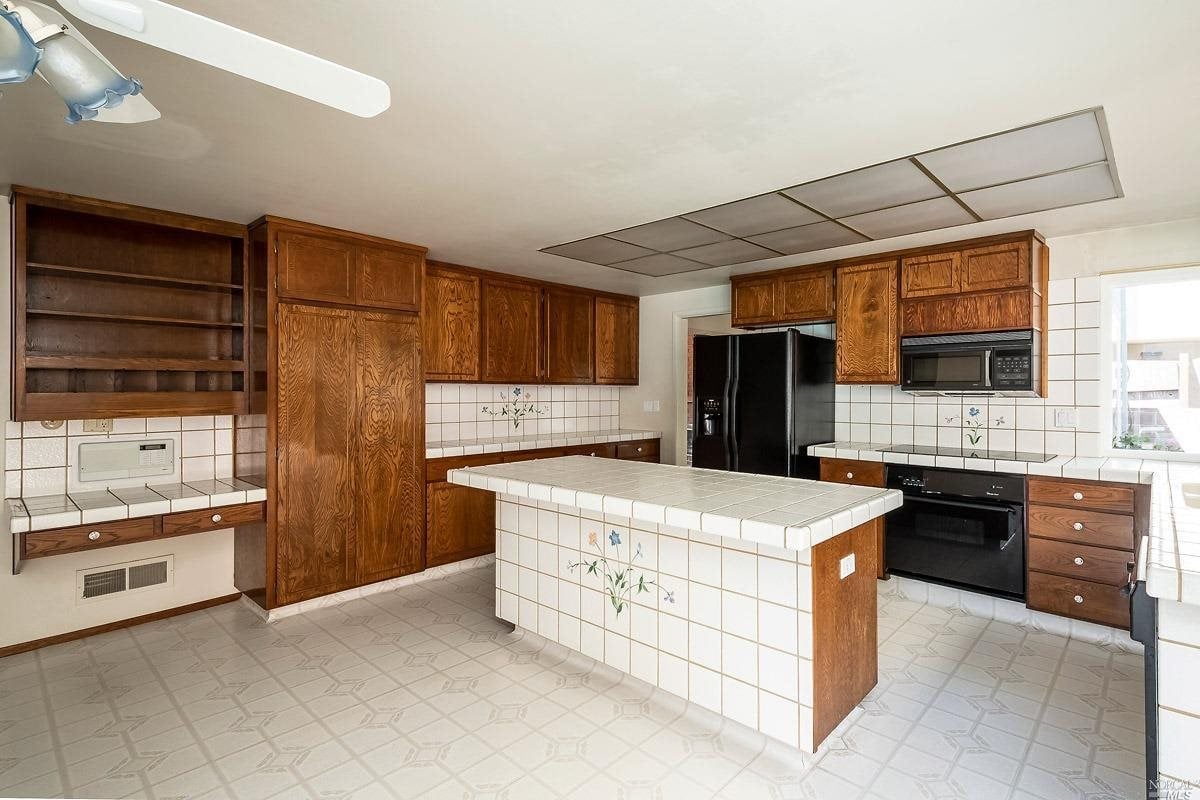 103 Twelveoak Hill Dr