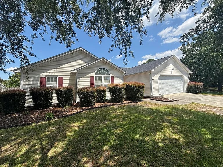 1203 Maple Ridge Rd