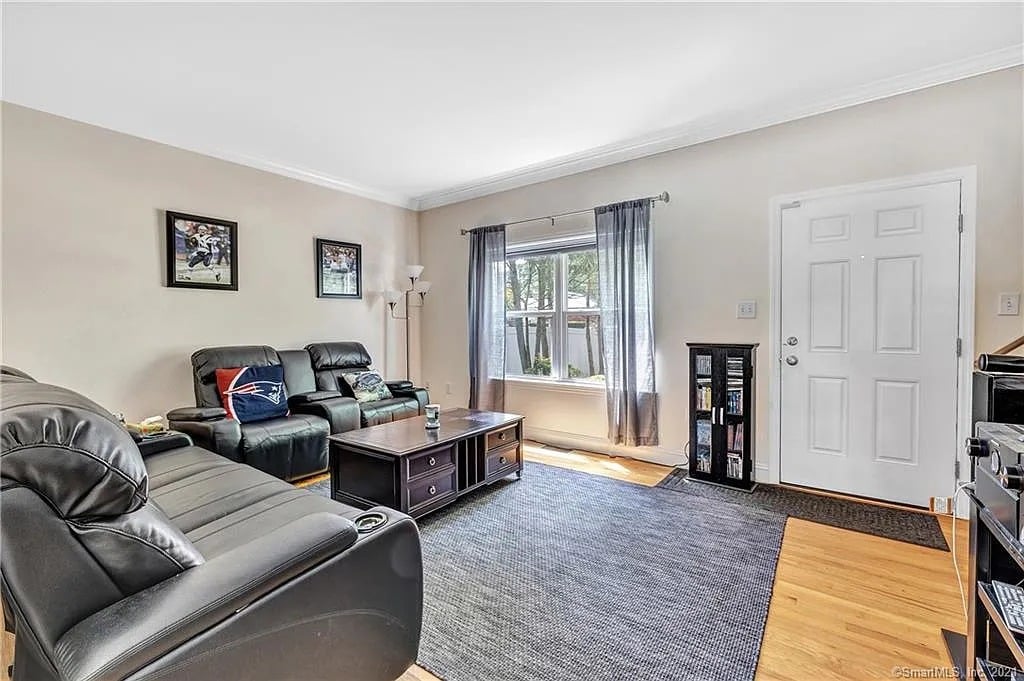 1/2 Lindenwoods Rd #A