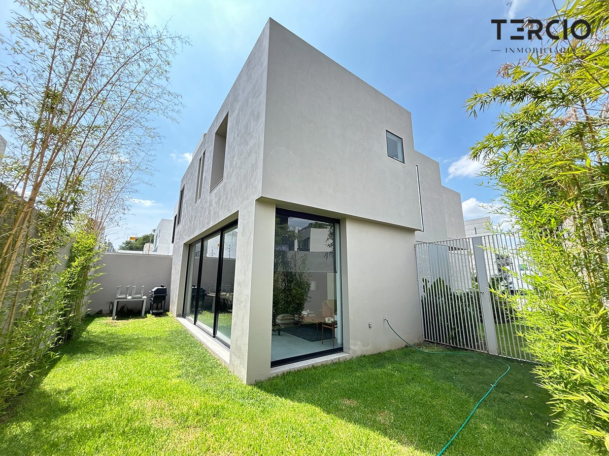 CASA EN VENTA BAJIO HÁBITAT $10'990,000.00 MN