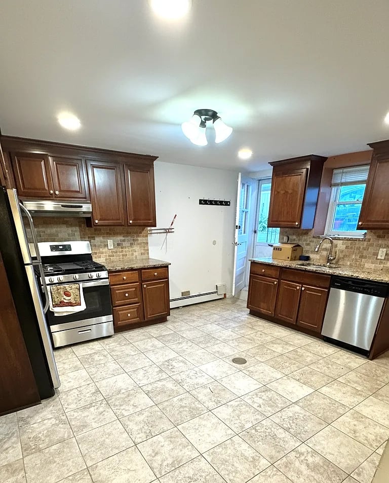 78 Farnham Ave #B, Garfield NJ