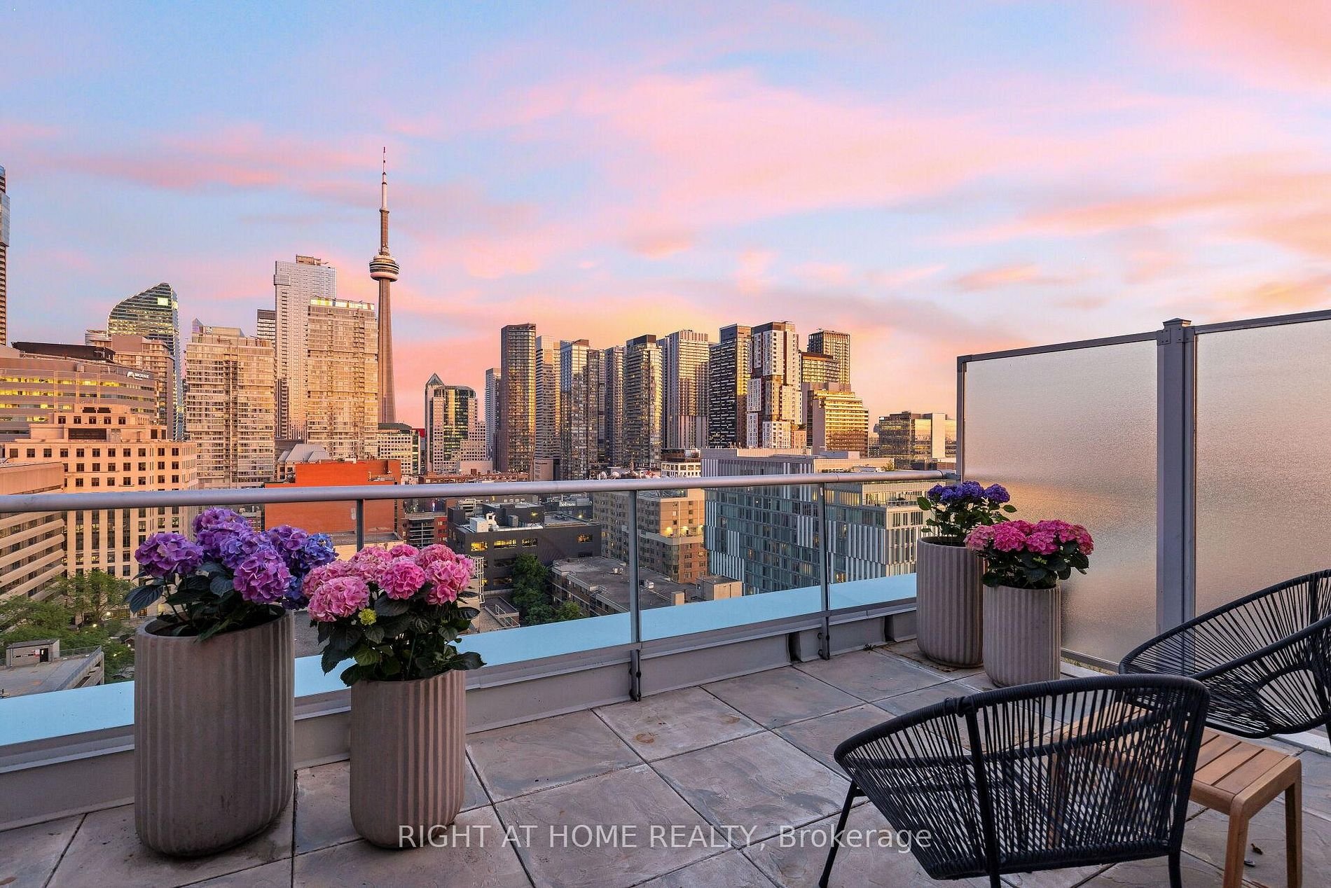 PENTHOUSE AT 9T6