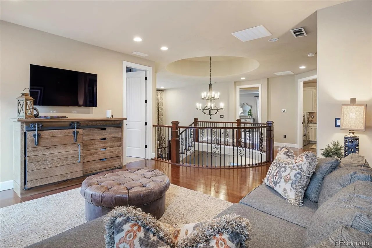 10601 Montecito Dr