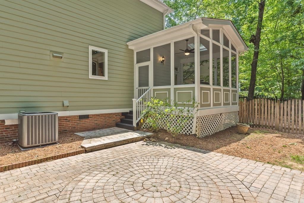 407 Rossburn Way