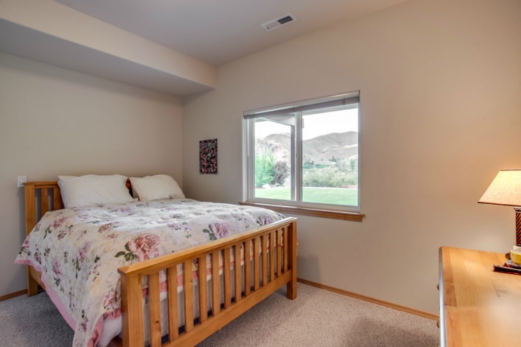 345 Lake Front Rd