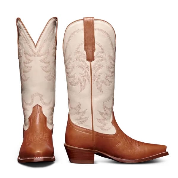 Guest houses with green lawn