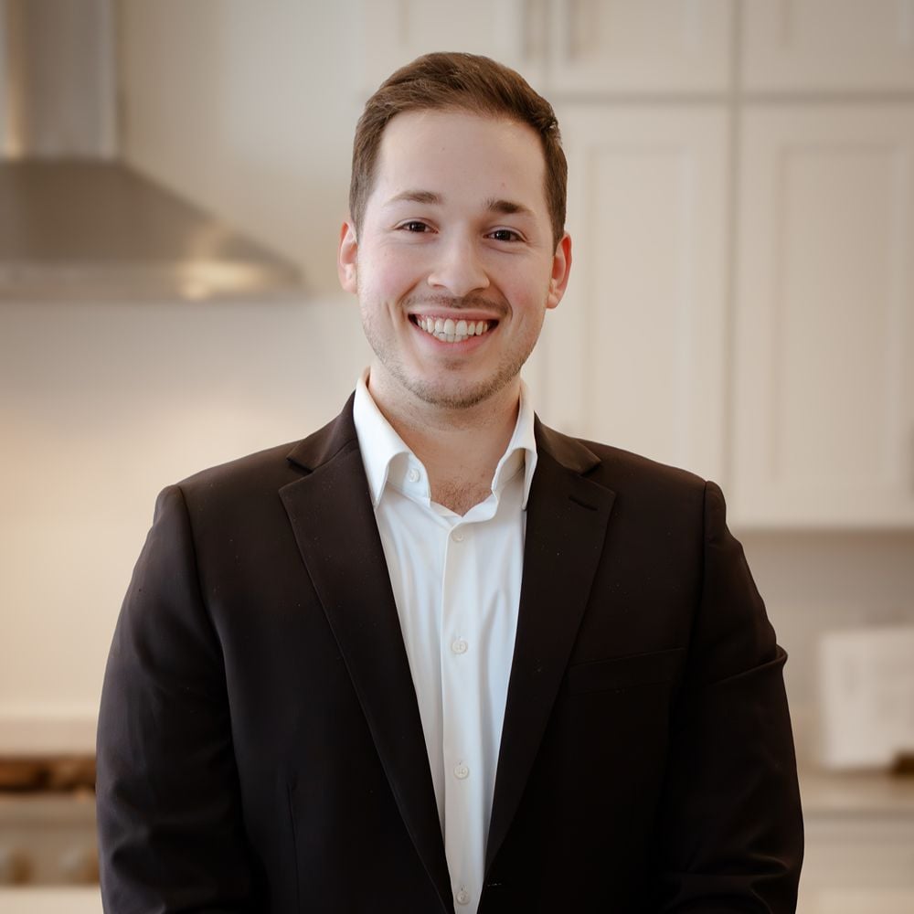 Rob Strashnov Hamilton, NJ Real Estate Agent Headshot
