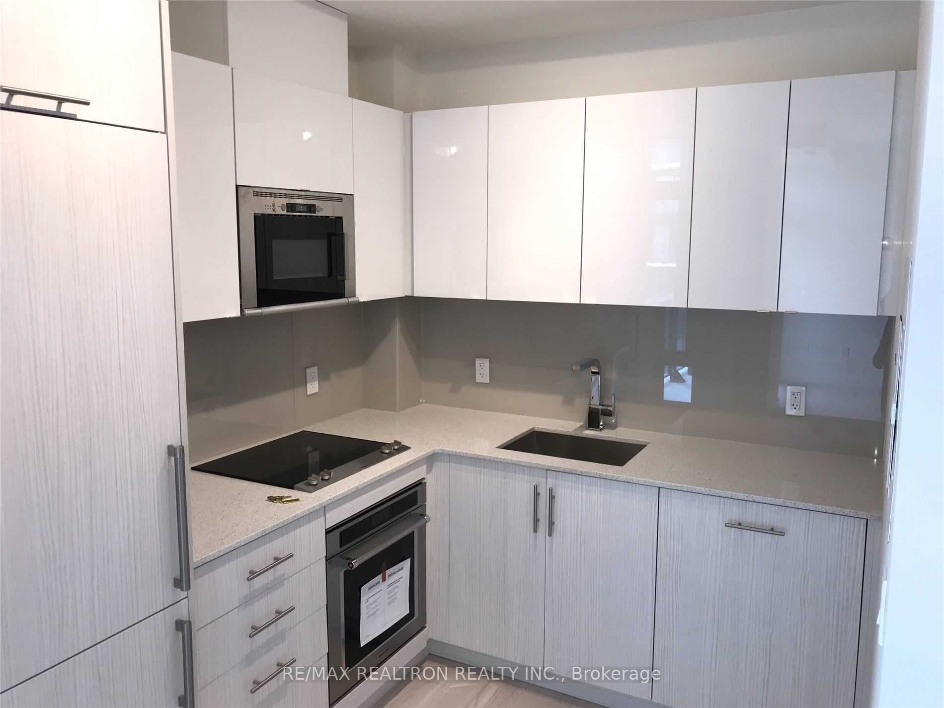 330 Richmond Street W Unit: 1105