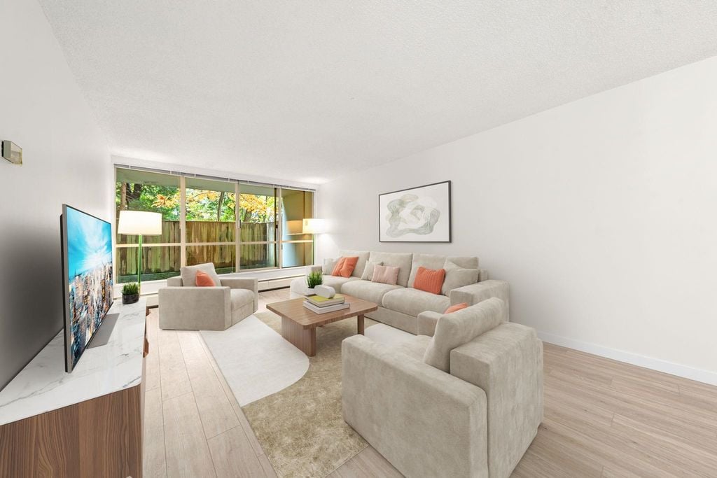 2012 Fullerton Ave, #119