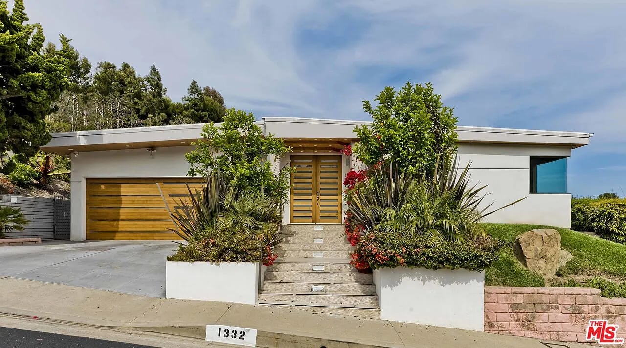 1332 El Hito Cir