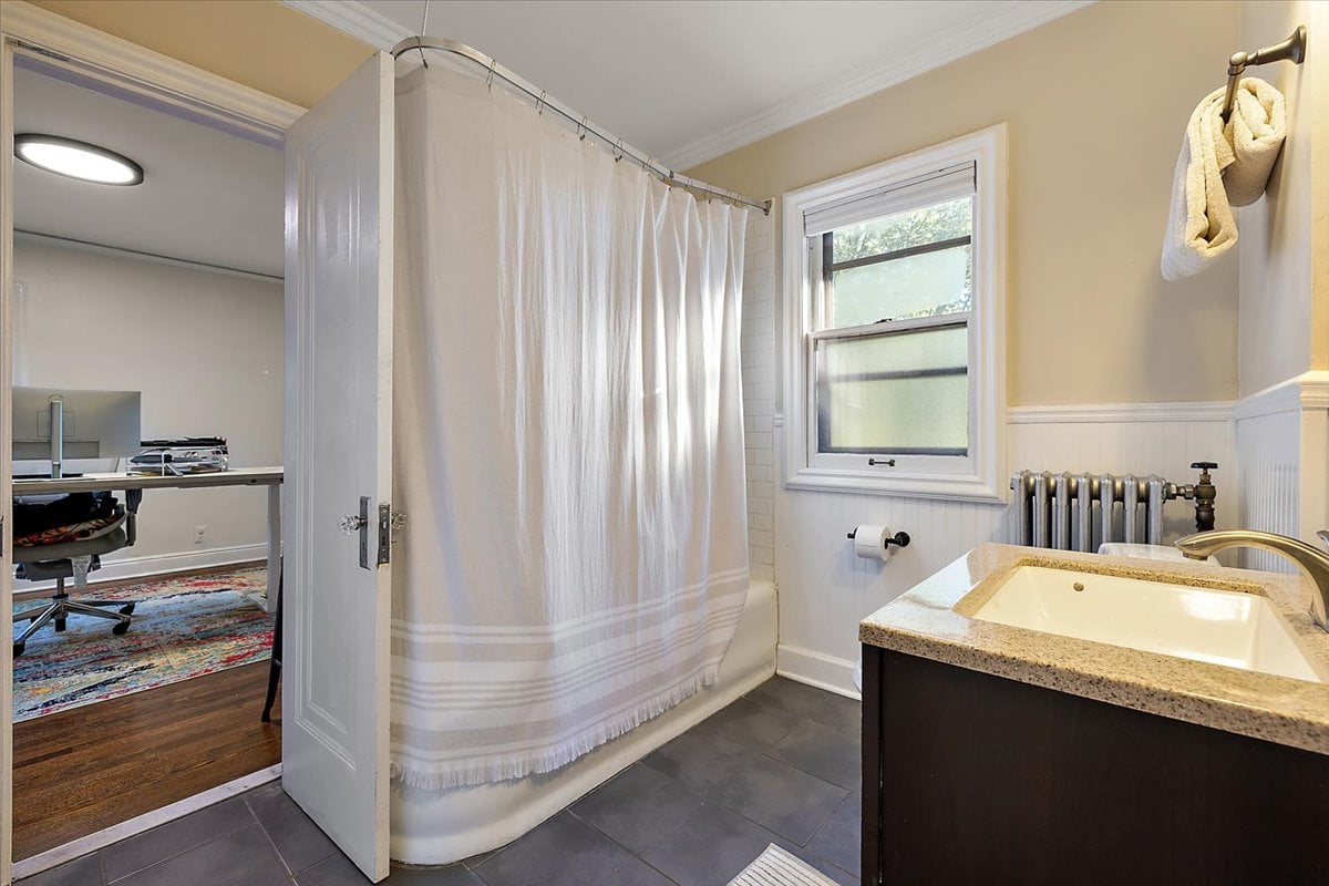 18214 Parkside Street