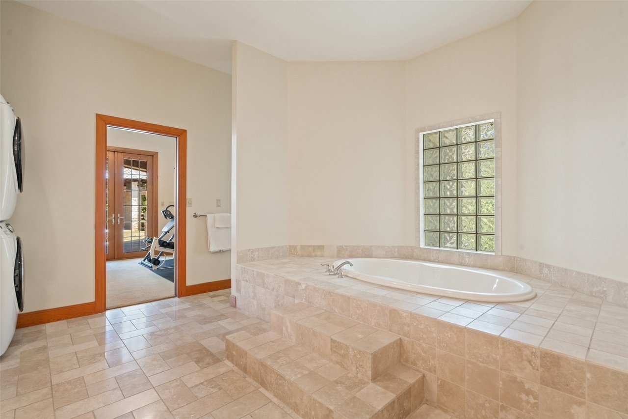 1601 Wild Basin Ledge