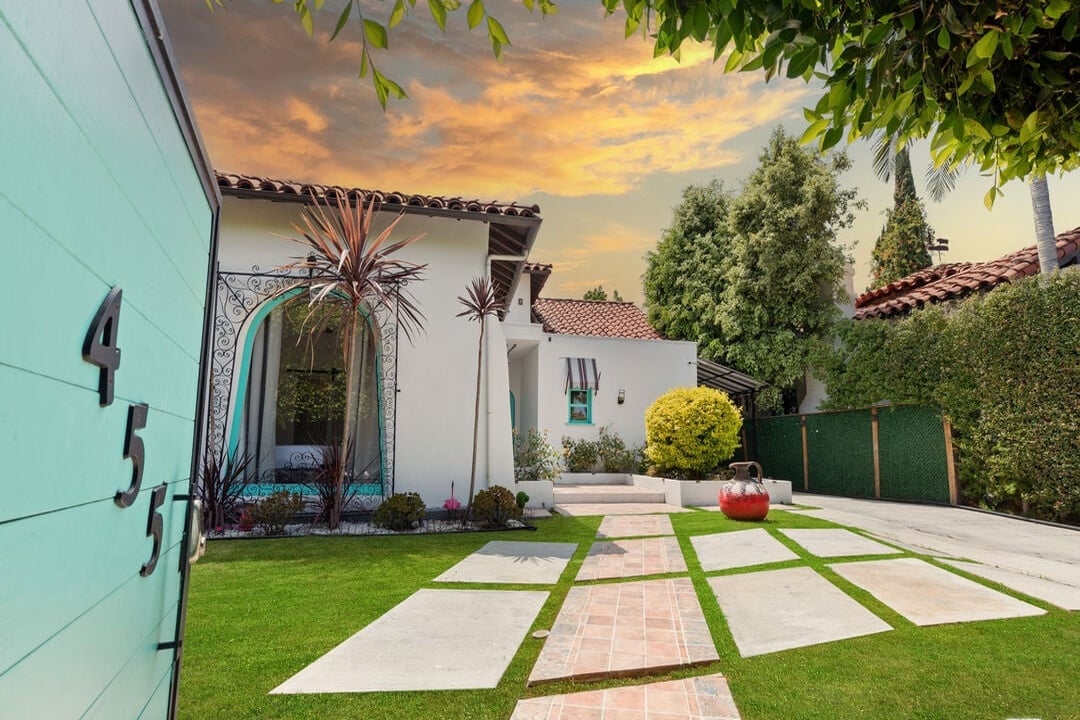 N Crescent Heights Blvd, 90048