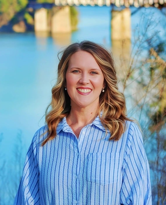 Christy Buchan Eufaula, AL Real Estate Agent Headshot