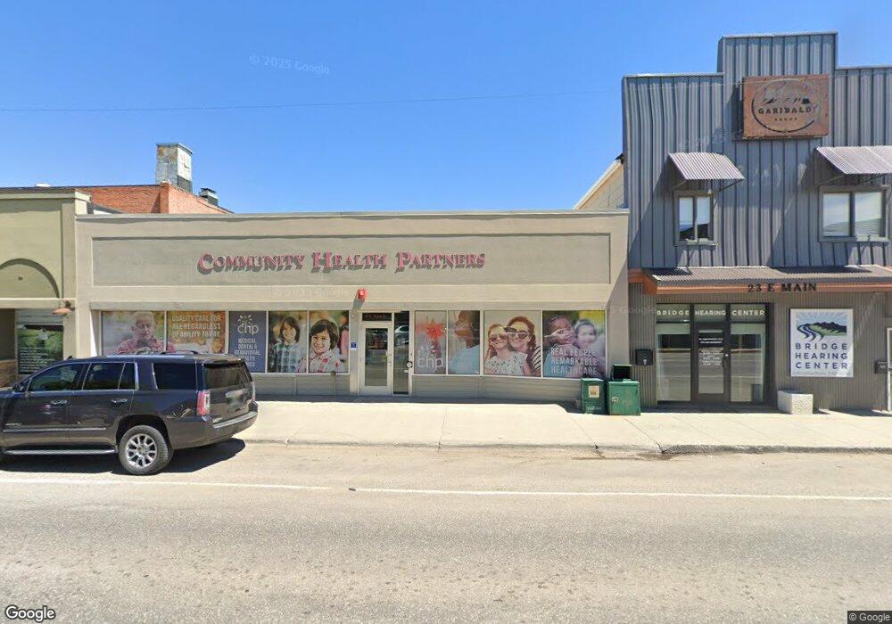 19 E Main St
