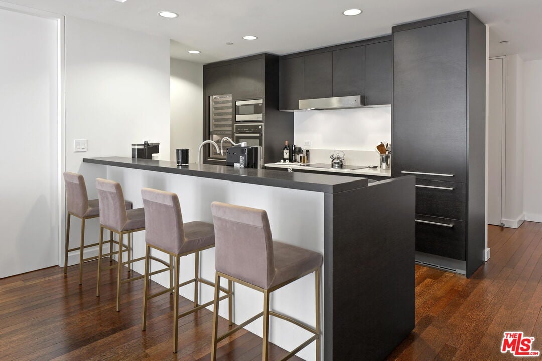 6250 Hollywood Blvd, #5J