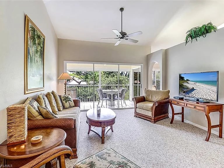 356 Emerald Bay Cir APT P4