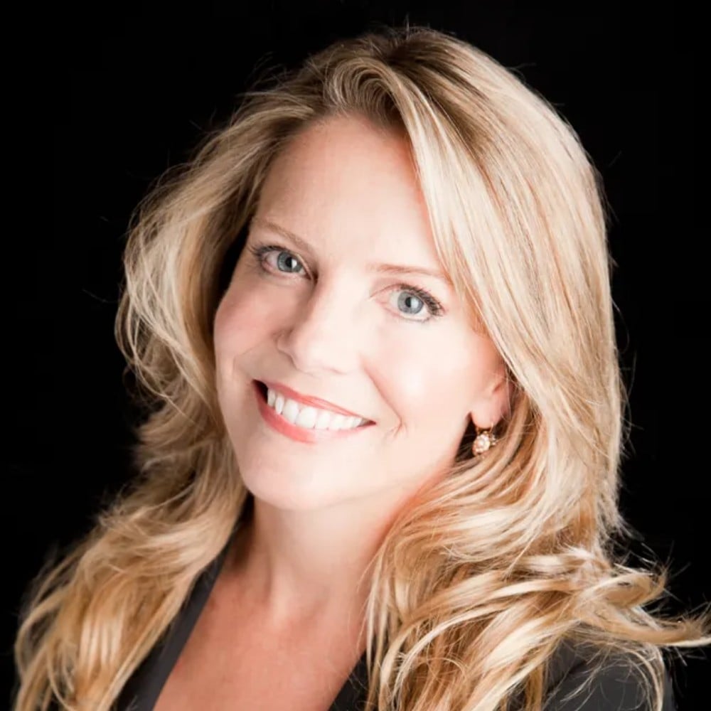 Sue Otto-Calkins Rancho Santa Fe, CA Real Estate Agent Headshot