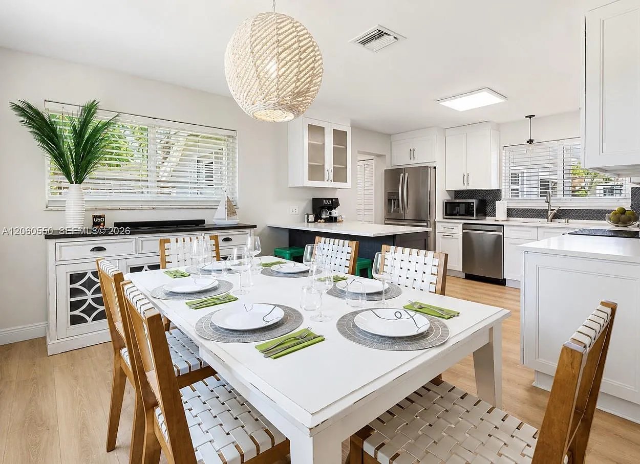 New Listing: 2770 NE 30th Street Lighthouse Point, FL 33064