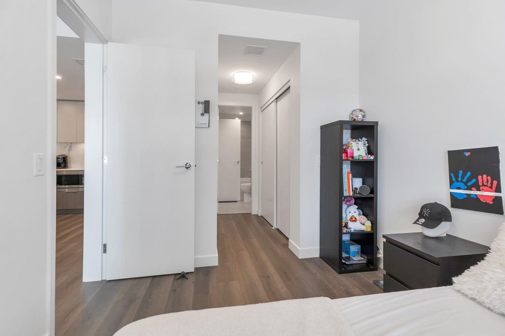 648 Lea Ave, #305