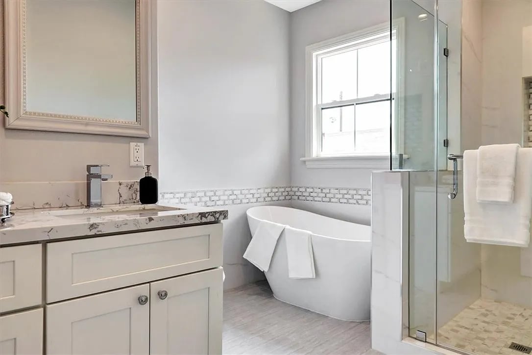 328 E Live Oak #4
