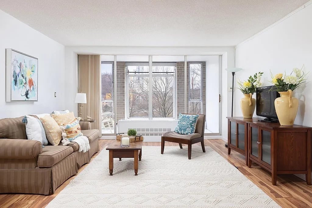 33 Pond Ave #505