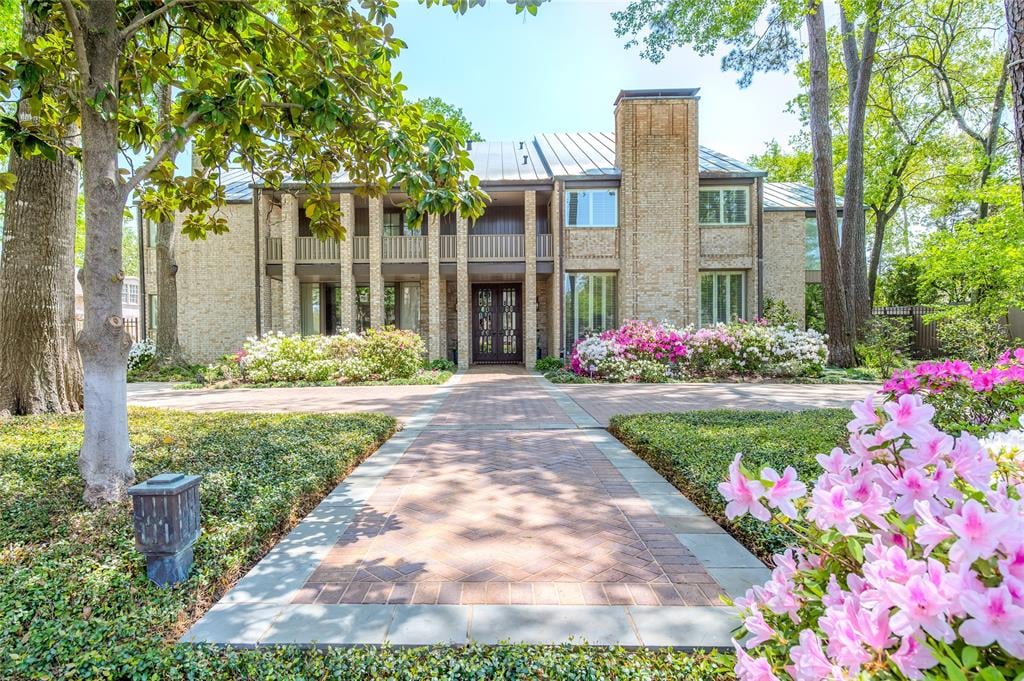 307 Shadywood
