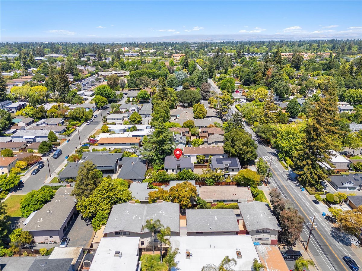 1002 Middle Avenue