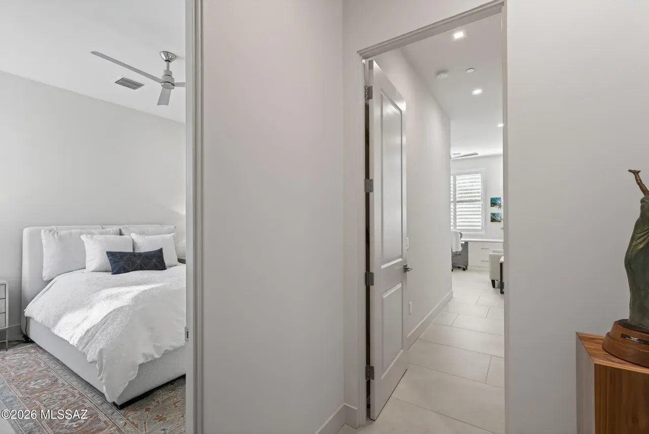 14248 N Hidden Enclave Pl