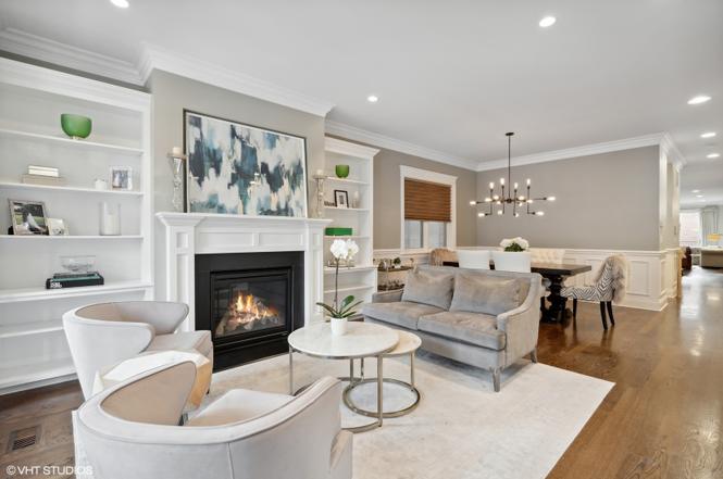 2732 N Seminary Ave #1