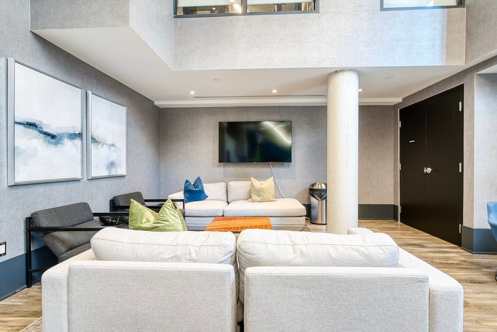 185 Deerfield Road 423