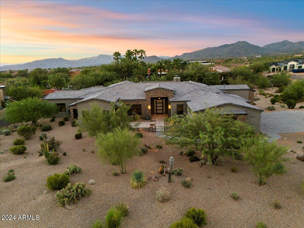 8742 E Woodley Way