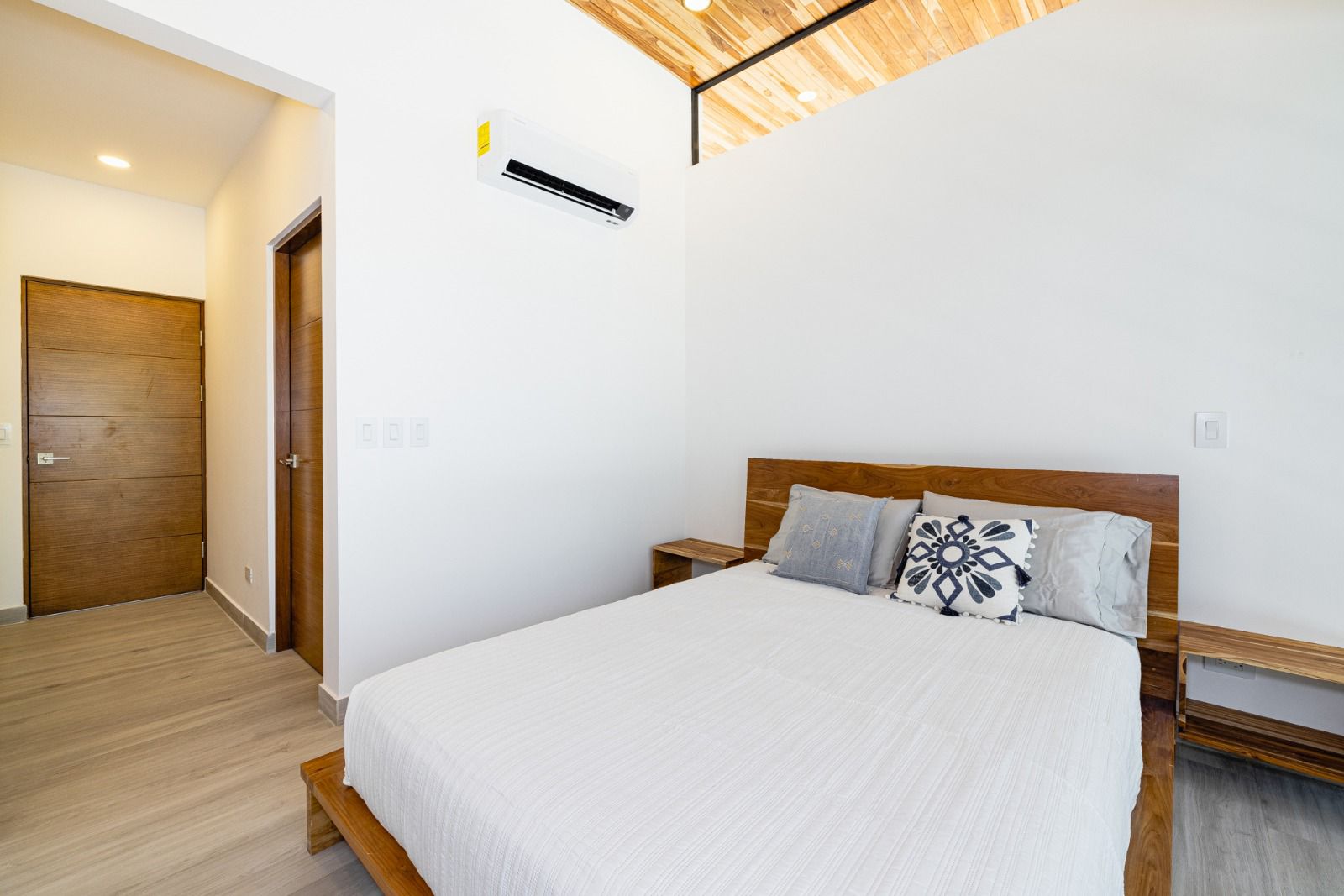 Casa AmberJack | Modern Elegance & Prime Investment in Surfside, Playa Potrero