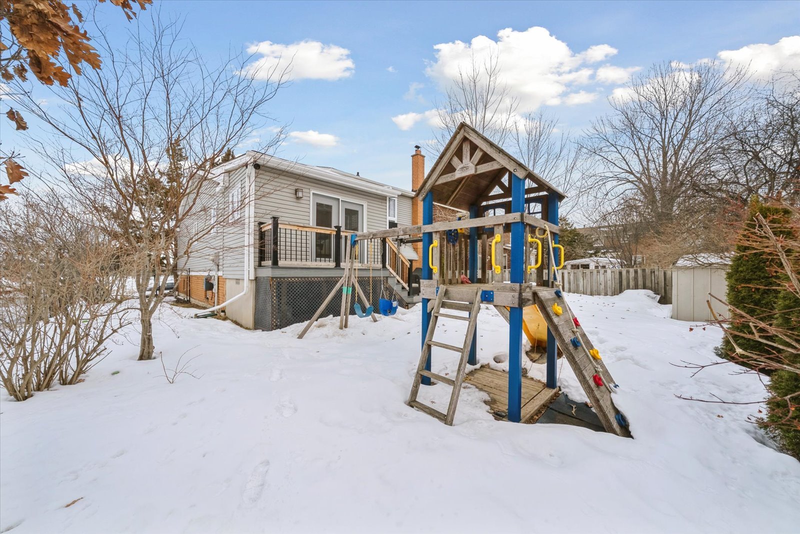 233 Fincham Ave 