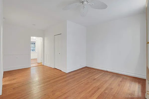 19​ ​Pomander​ ​Walk​ ​#1​ ​nyc