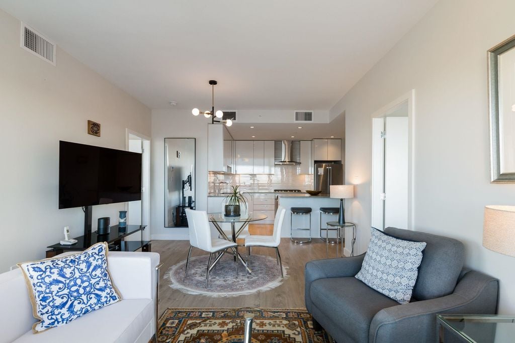 1788 Gilmore Ave, #3805