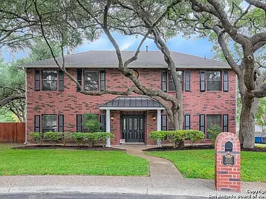 6515 Pemwoods