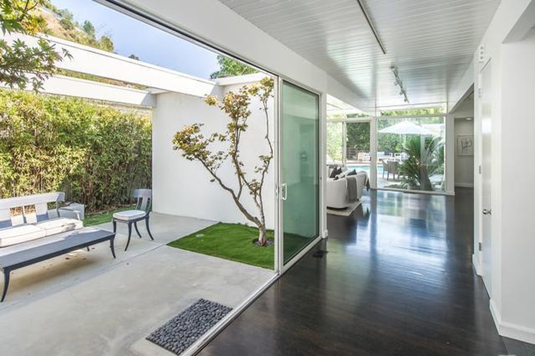 Villa Pristine
