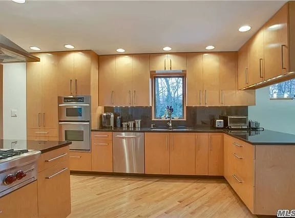 17 Everest Ct