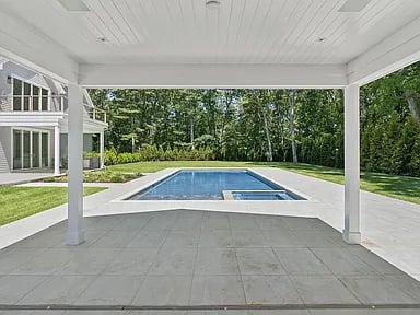 225 Norris Ln